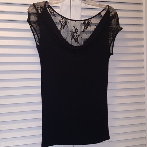 ✨ Express scoop neck lace top✨ - Picture 2 of 4